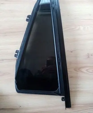 Volvo XC90 Sliding door window/glass 31651874