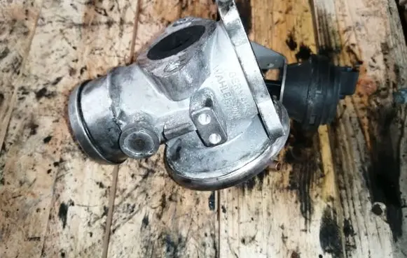 Audi A2 EGR valve 038129637C 045131501D