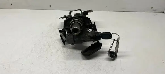 Skoda Octavia Mk1 (1U) Steering wheel axle 8L1419501CH