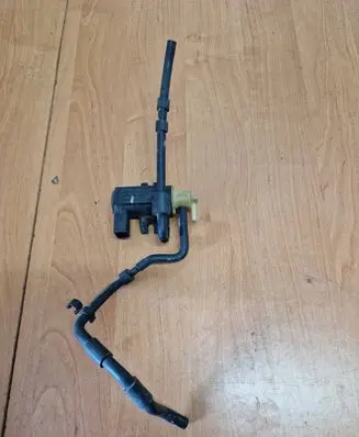 Audi A3 S3 A3 Sportback 8P Vacuum valve 1K0906627A 091208 7008600