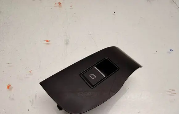 Mazda CX-30 Electric window control switch BDGF66370 BCJH685L6
