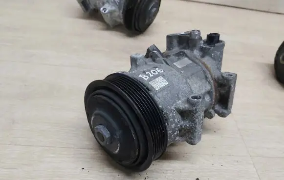 Toyota Auris E180 Air conditioning (A/C) compressor (pump) 447280-6571