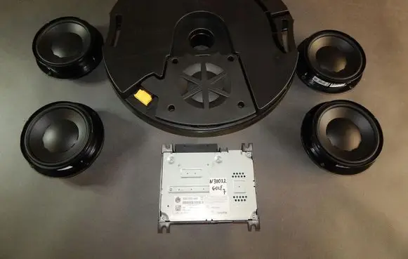 Volkswagen Golf VII Audio system kit 5G0035456
