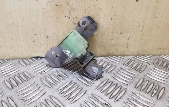 Muffler mount bracket/holder