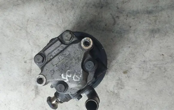 Volkswagen Sharan Power steering pump 7H0145157B 763205