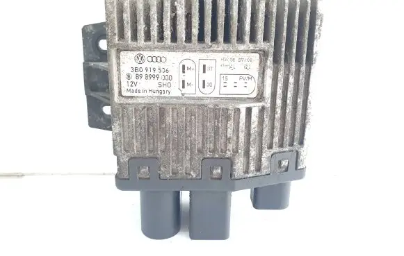 Volkswagen Transporter - Caravelle T5 Coolant fan relay 3B0919506