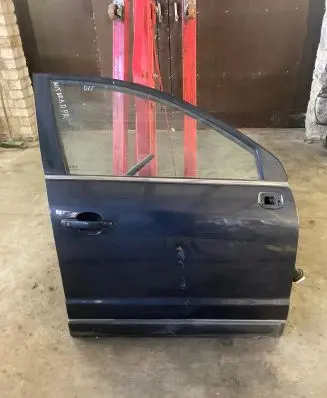 Opel Antara Front door