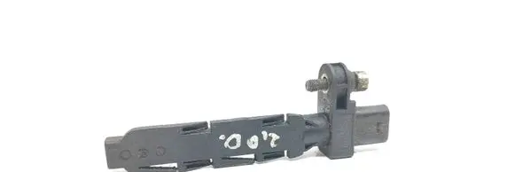BMW X3 E83 Crankshaft position sensor 25916010 7805188