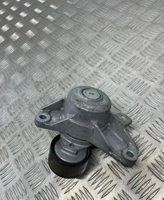 Suzuki Swift III Generator/alternator belt tensioner