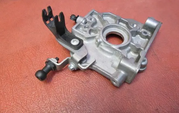 Mercedes-Benz A W176 Other engine part 168128629R