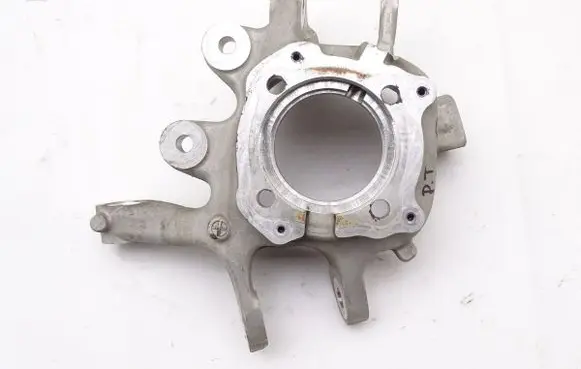 BMW 5 F10 F11 Stub axle 6793770