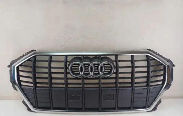 Audi Q3 F3 Front bumper upper radiator grill 83A853651A