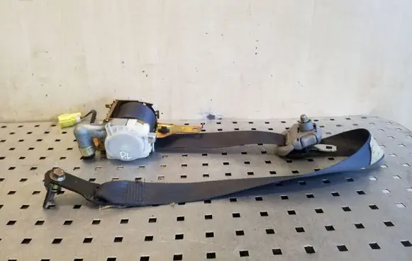 Subaru Forester SG Front seatbelt 7K2150P