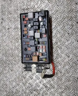 Opel Insignia A Fuse box set