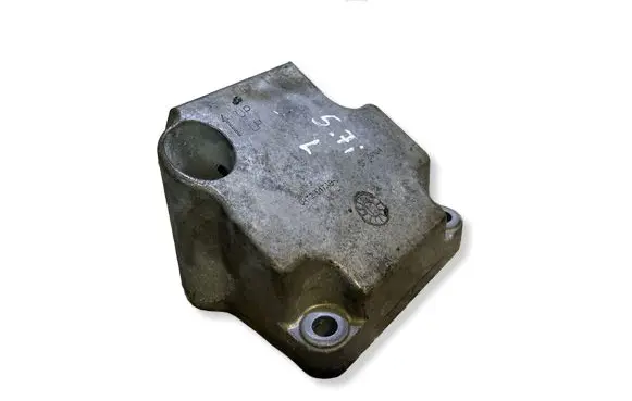 Dodge Charger Engine mounting bracket 04726017AB