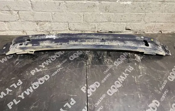 Volvo V70 Front bumper cross member 08652097