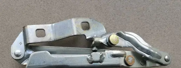 Volkswagen New Beetle Engine bonnet/hood hinges 1C0823302G