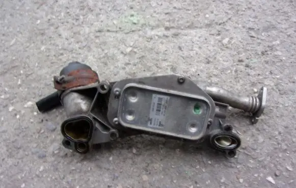 Alfa Romeo 159 Oil filter mounting bracket 12992593