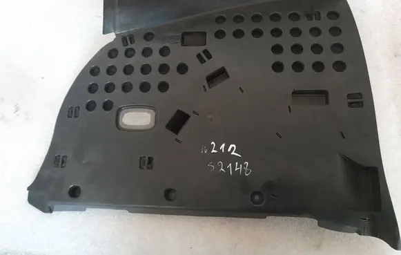 Mercedes-Benz E W212 Dashboard lower bottom trim panel a2126801007 2126801007