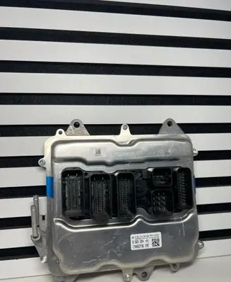BMW 7 F01 F02 F03 F04 Engine control unit/module 8665254 170052796 0261S15497