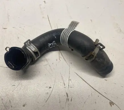 Hyundai i30 Engine coolant pipe/hose 25412-F3300