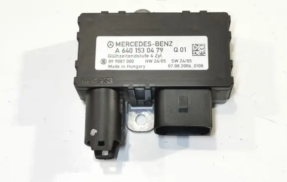 Glow plug pre-heat relay