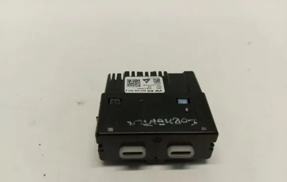 Cupra Formentor USB socket connector 3G5035954A