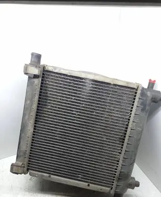 Mercedes-Benz 190 W201 Coolant radiator