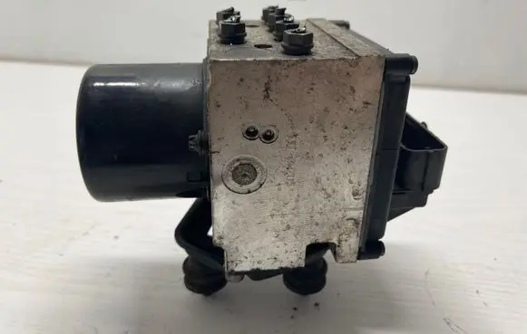 Volkswagen PASSAT B6 ABS Pump 3C0614109C 16431501C 16431601