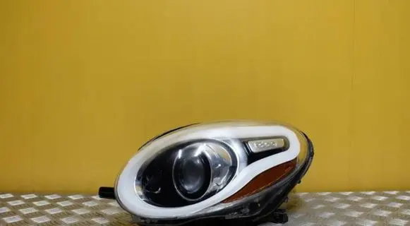 Fiat 500L Headlight/headlamp 81279002 1604