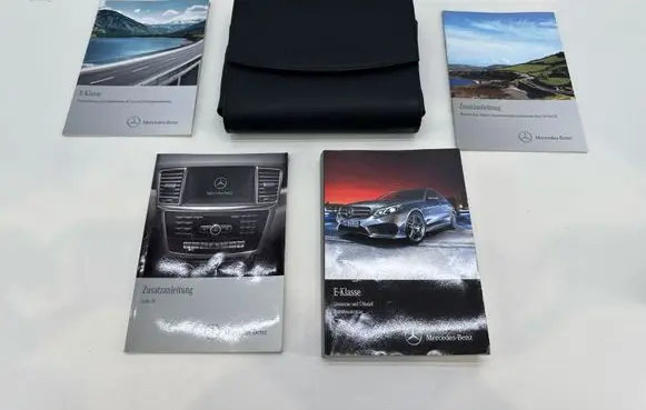 Mercedes-Benz E W212 Owners service history hand book 