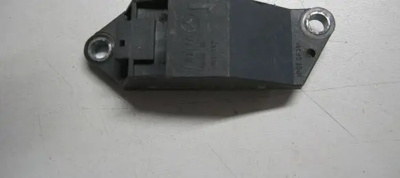 Mercedes-Benz E W211 Airbag deployment crash/impact sensor A0018209326