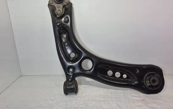 Skoda Octavia Mk3 (5E) Front lower control arm/wishbone 5Q0407152L