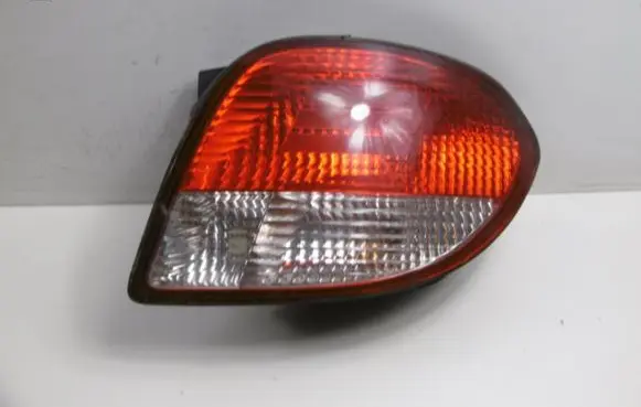 Audi Coupe Rear/tail lights 92402-275R