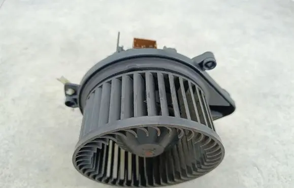 Audi A4 S4 B7 8E 8H Heater fan/blower 8E1820021E