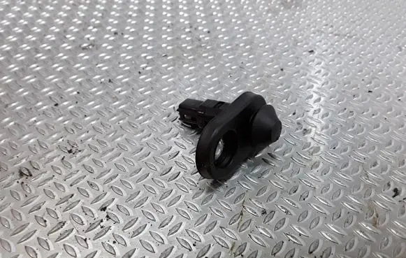 Toyota Auris 150 Front door sensor 