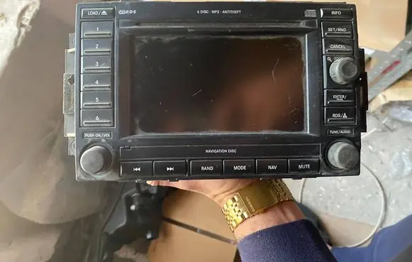 Jeep Compass Radio/CD/DVD/GPS head unit bzcy602a
