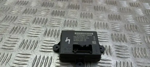 Ford Focus Door control unit/module BV6N14B532BJ