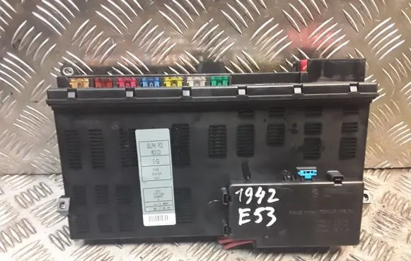 BMW X5 E53 Fuse box set 8380409