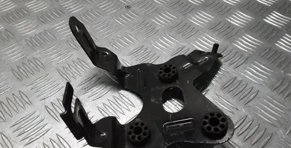 Jaguar F-Pace ABS pump bracket GX732C325CD