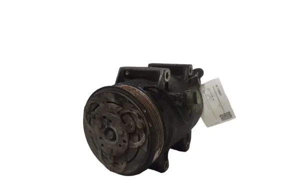 Volvo XC90 Air conditioning (A/C) compressor (pump) 8708581 3888072630