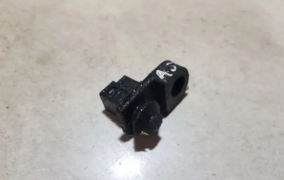 Subaru Outback Front door sensor 