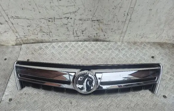 Opel Antara Front grill 25983424