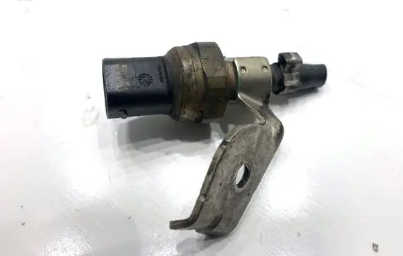 Mercedes-Benz GLK (X204) Fuel pressure sensor 