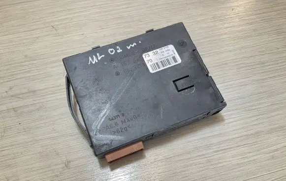 Mercedes-Benz ML W163 Comfort/convenience module A1635457332