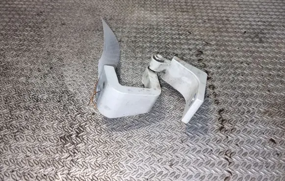 Volkswagen Transporter - Caravelle T5 Front door upper hinge
