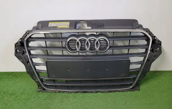 Audi A3 S3 8V Front bumper upper radiator grill 8V3853651