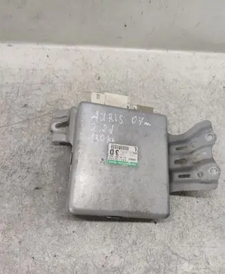 Toyota Auris 150 Power steering control unit/module 8965002390