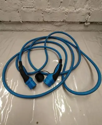 Tesla Model S Electric car charging cable 1531542 36247 LRH30C1903