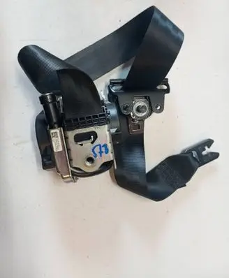 Volvo V40 Front seatbelt 31418480